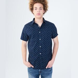Aeropostale Casual Button Down Short Sleeve Shirt Medium Triangle Print Blue NWT